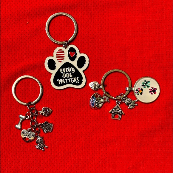 CHOICE OF DOG LOVER KEYCHAIN - 2 STYLE CHOICES - Picture 1 of 4
